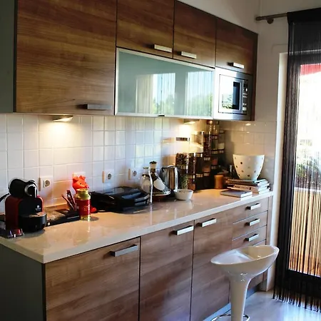 Luxury W/ Garage